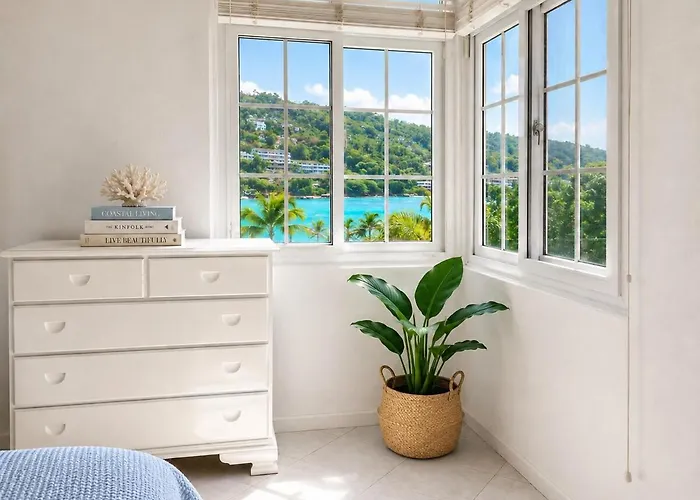 2bdrm Stunning Beachfront Bay Apartamento
