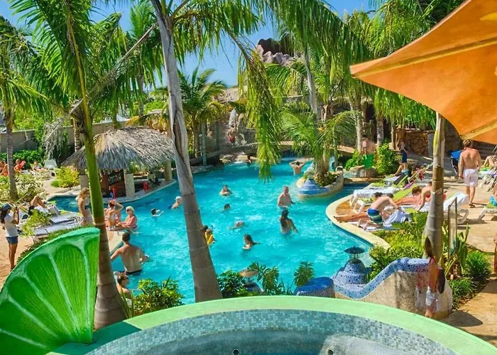 2bdrm Stunning Beachfront Bay * Ocho Ríos