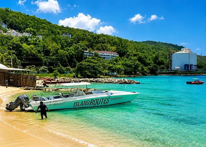 2bdrm Stunning Beachfront Bay *